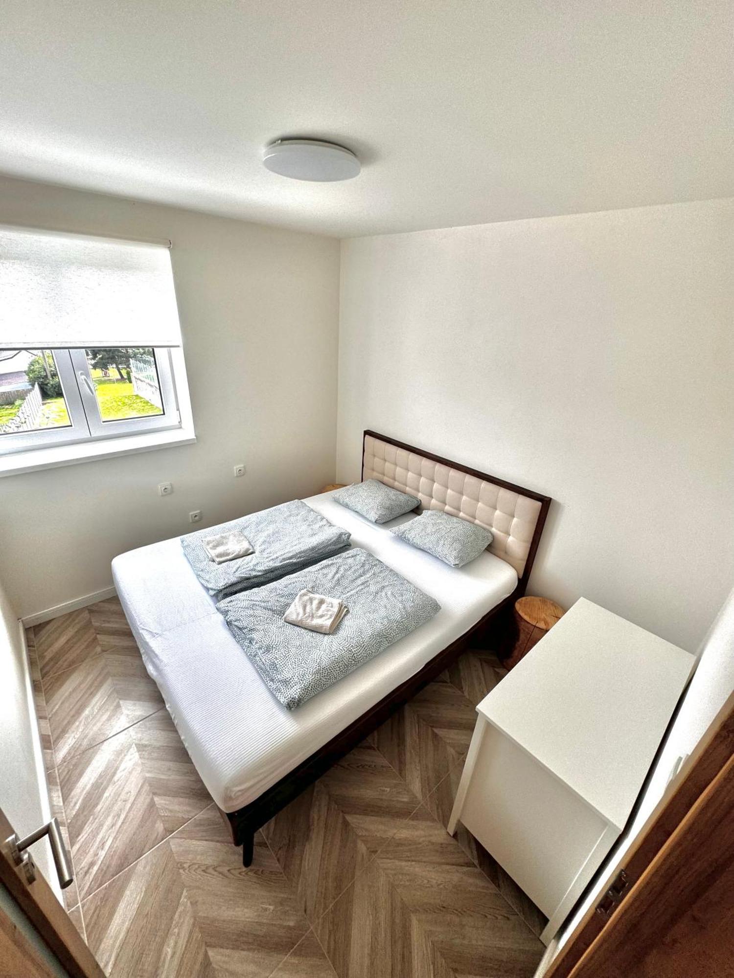 Kopr Apartman Přítluky Kültér fotó